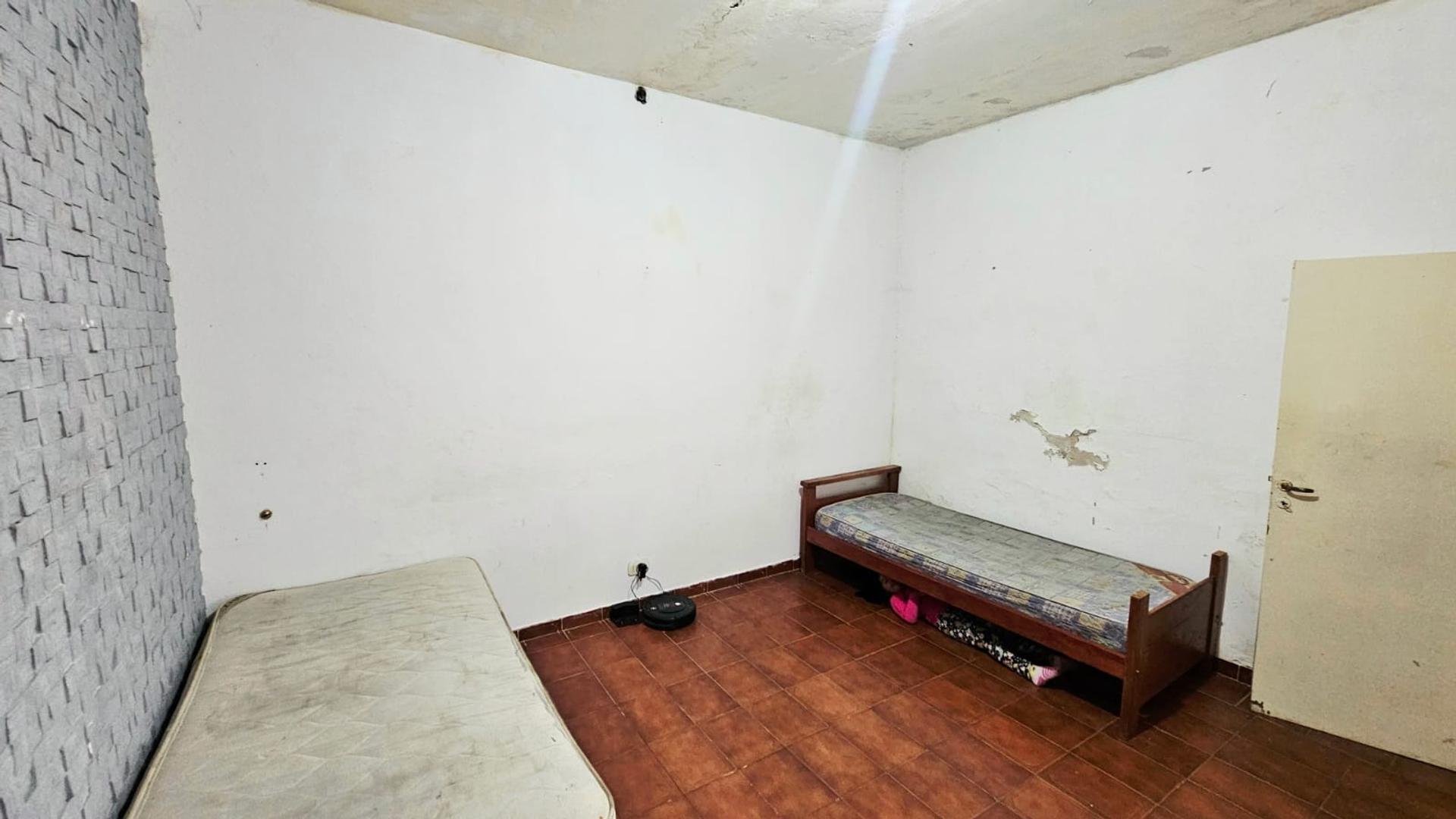 Depto Tipo Casa en Venta en Ramos Mejia Sur, USD 47.000