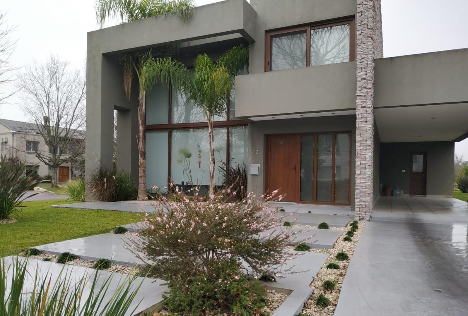 Abril, Club De Campo Los Robles