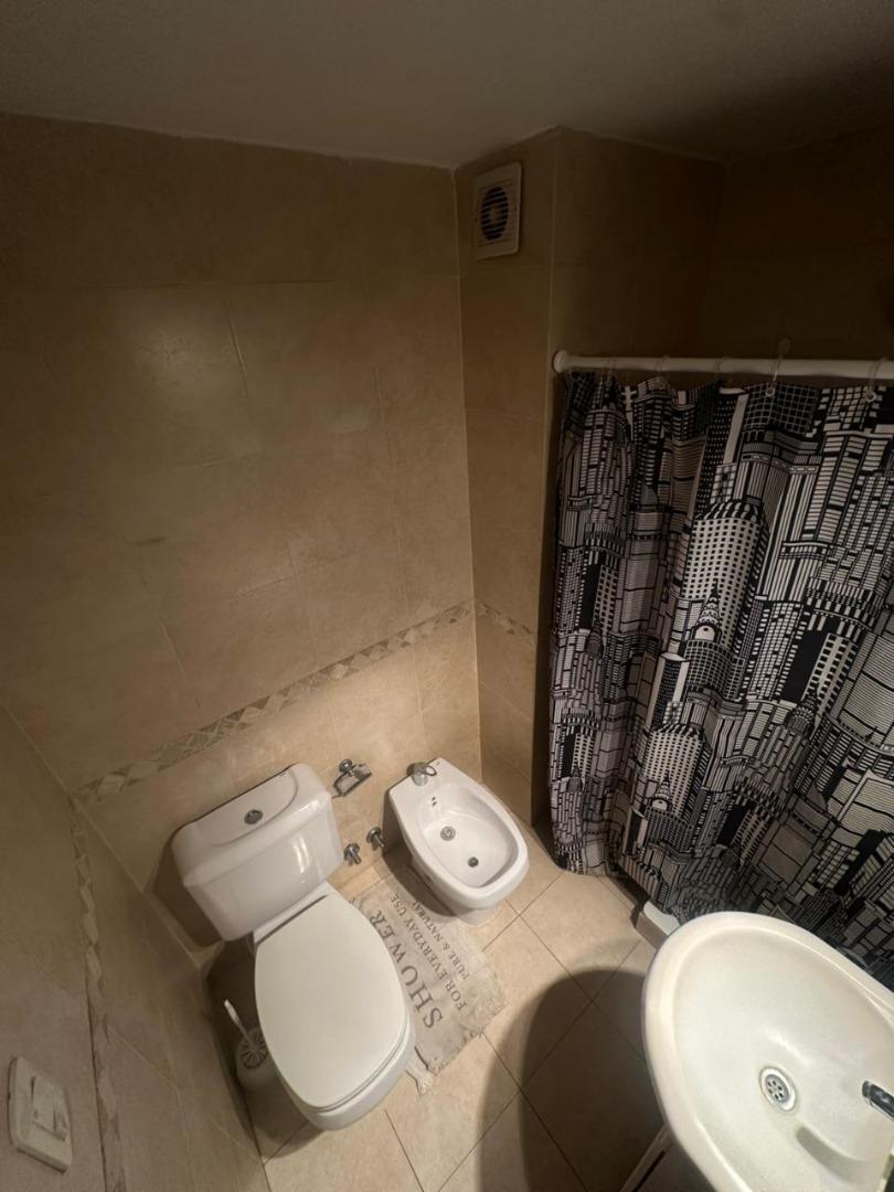 EXCELENTE MONOAMBIENTE EDIFICIO ISA III