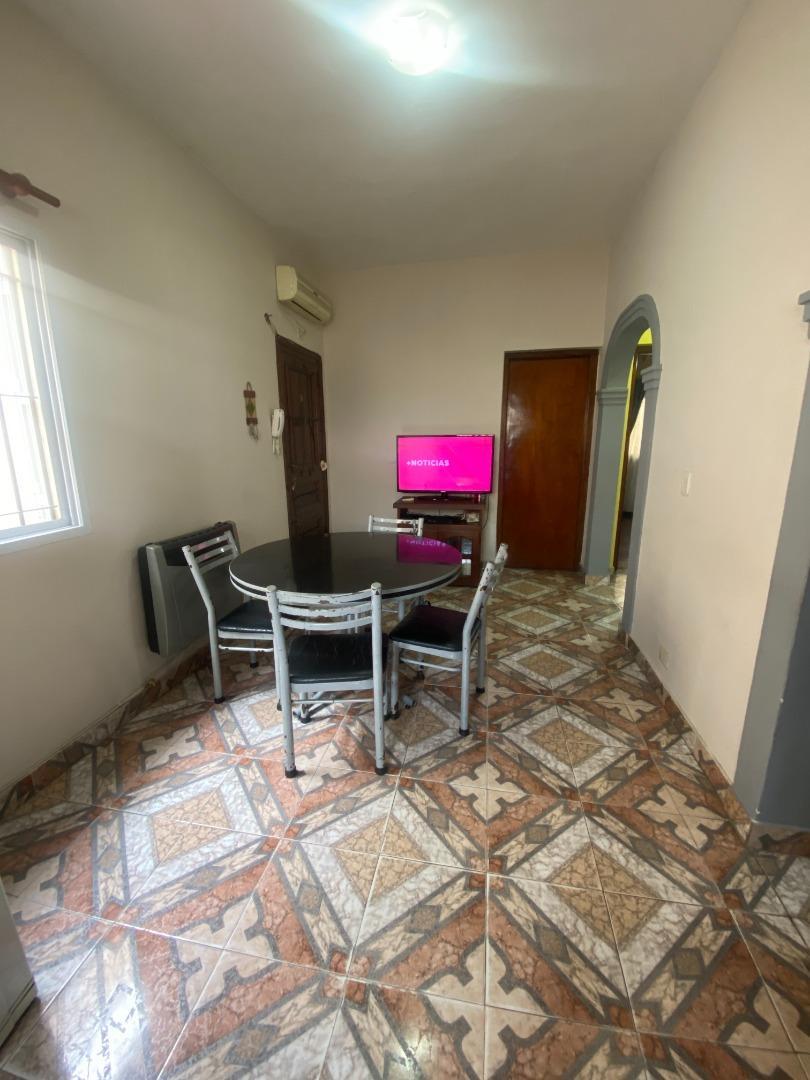 Depto Tipo Casa 4 ambientes con 1 baño