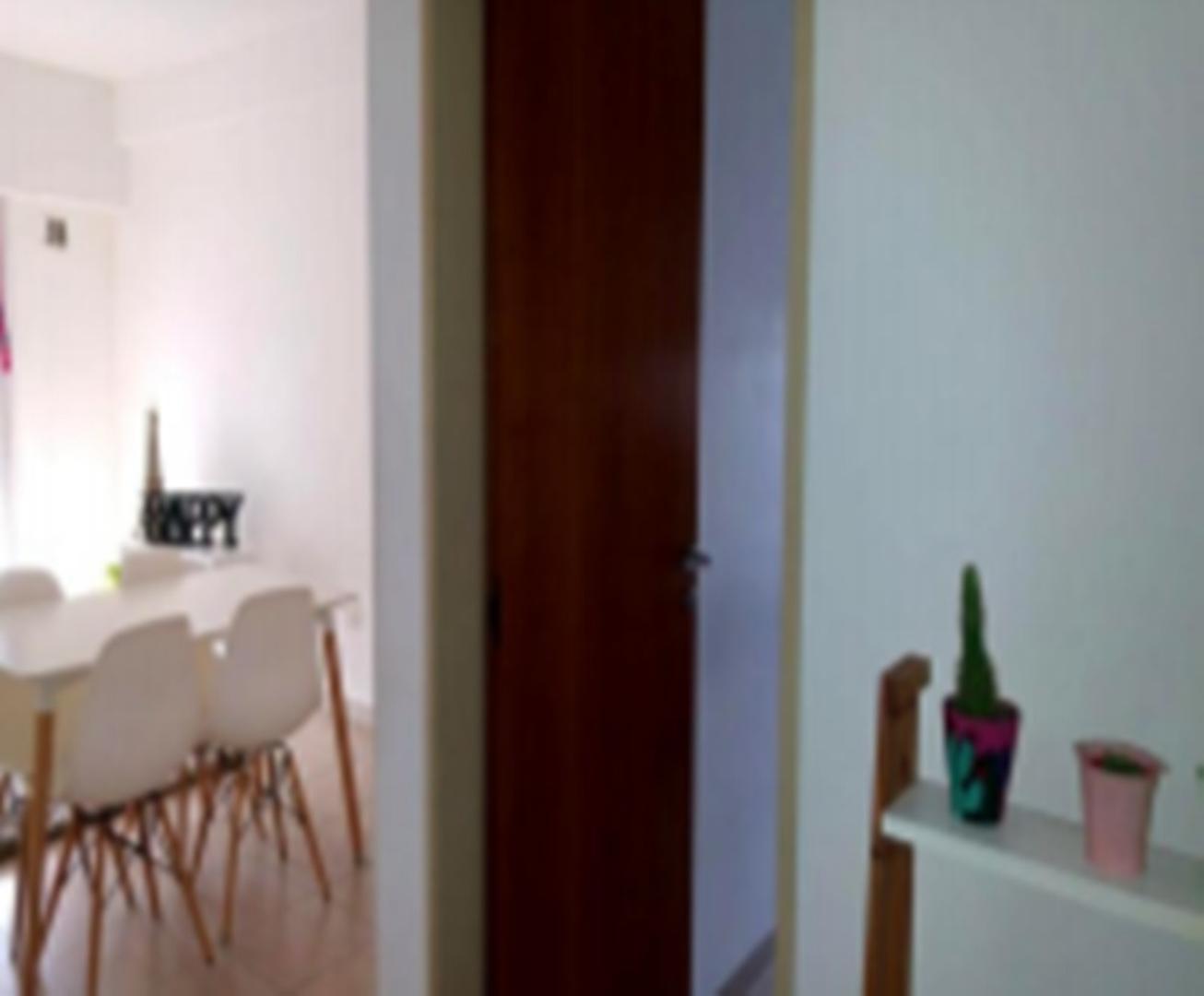 Casa 2 ambientes con 1 baño