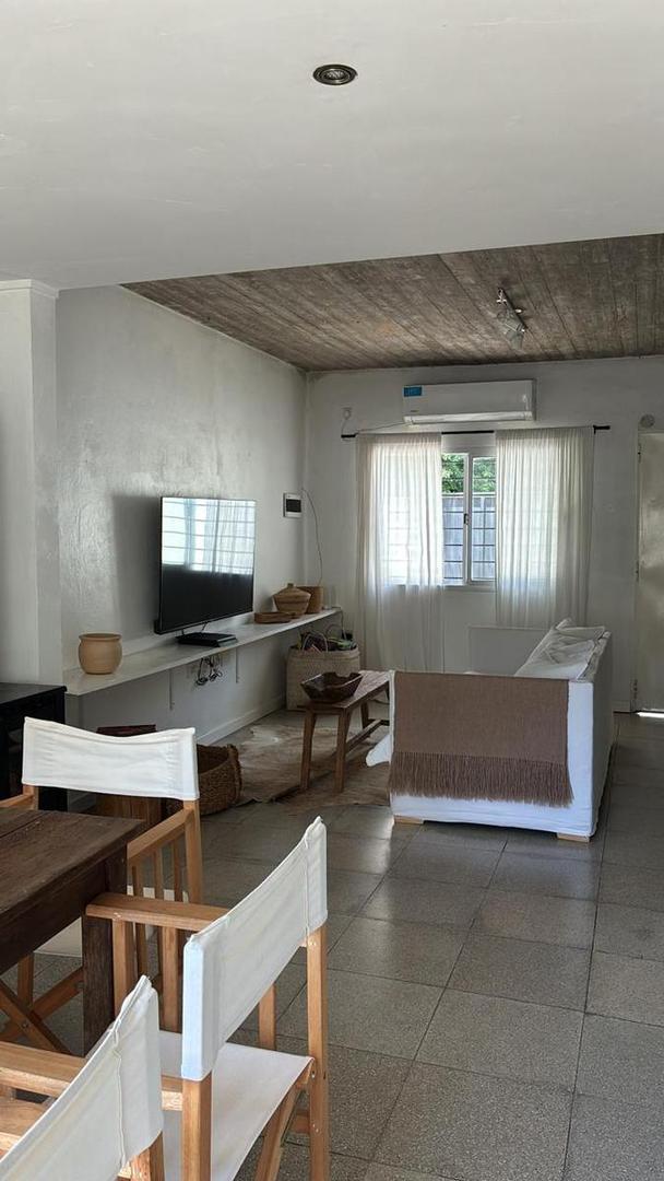 Depto Tipo Casa en Alquiler en Villa Elisa, $ 690.000