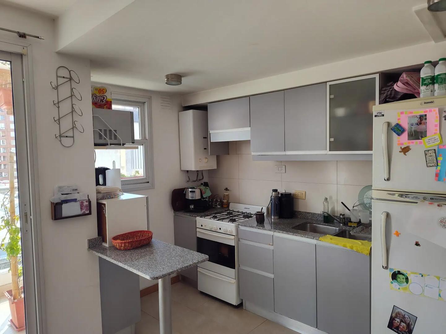 San Juan 563 , Piso 6