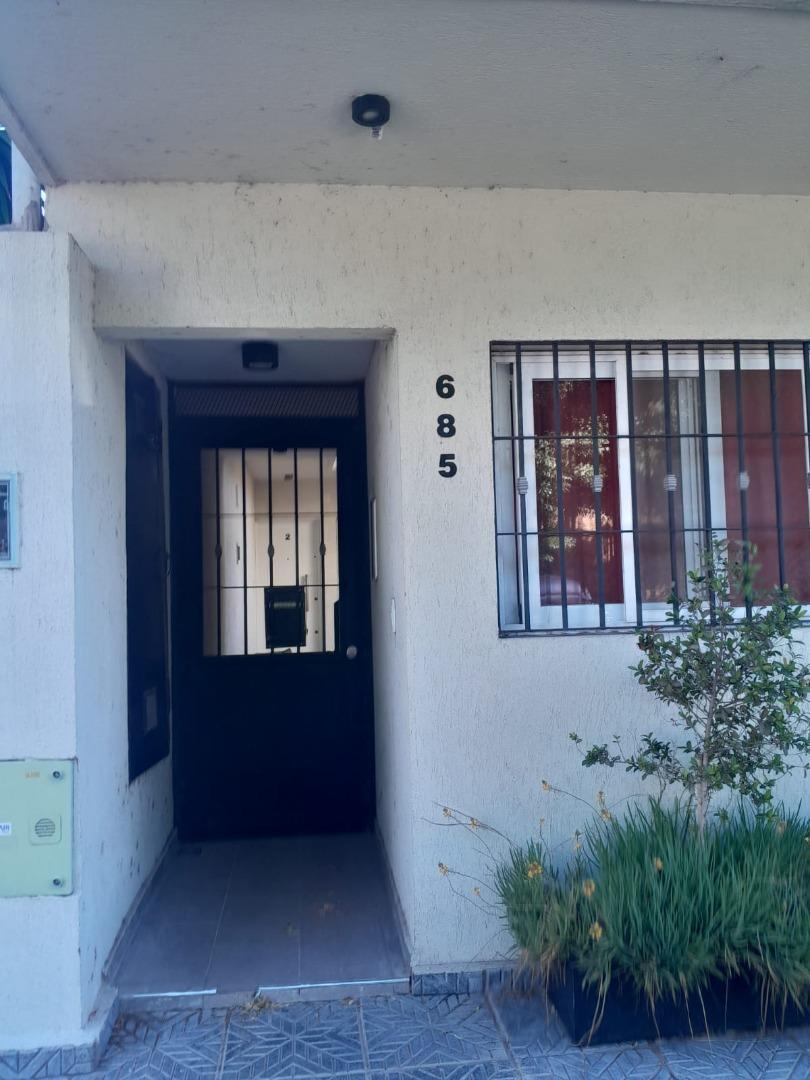 Aquino 685 , Piso PB