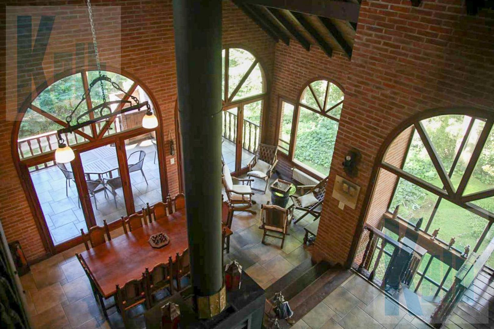 Casa en Alquiler Temporal en Carilo, USD 1.400