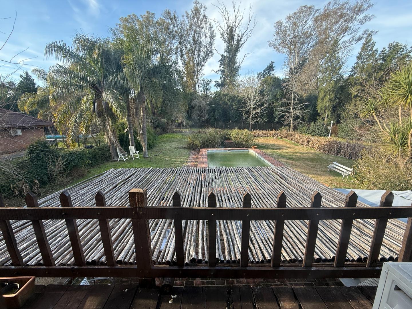 Casa 5 ambientes con 2 baños