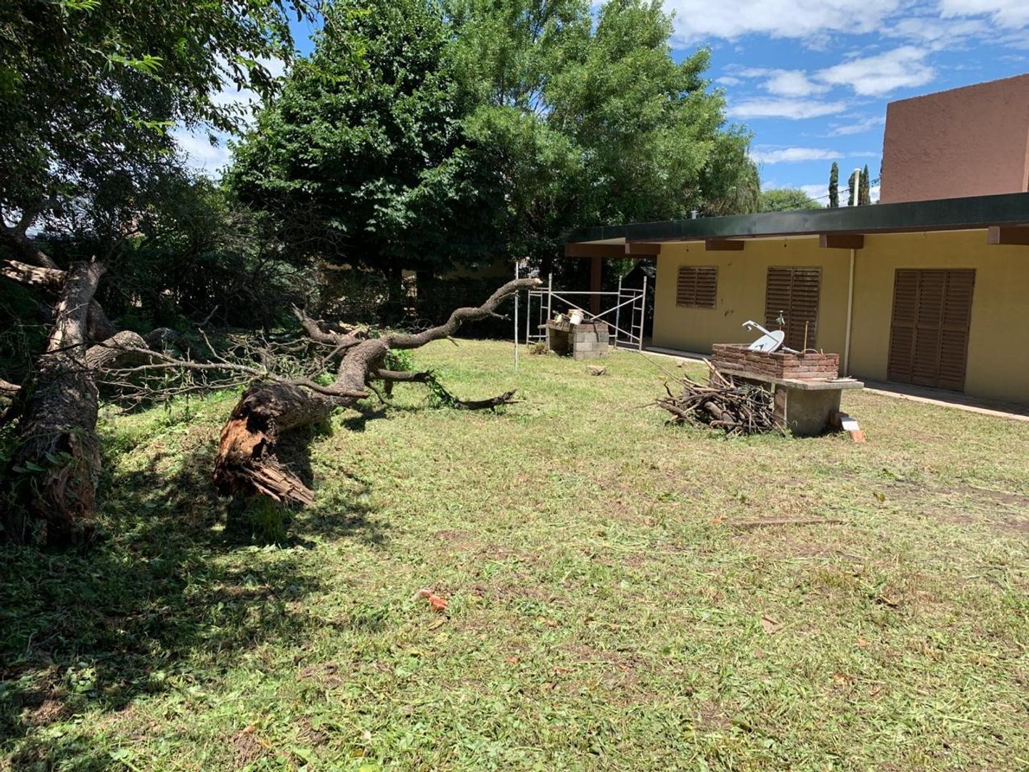 Casa 2 ambientes con 1 baño