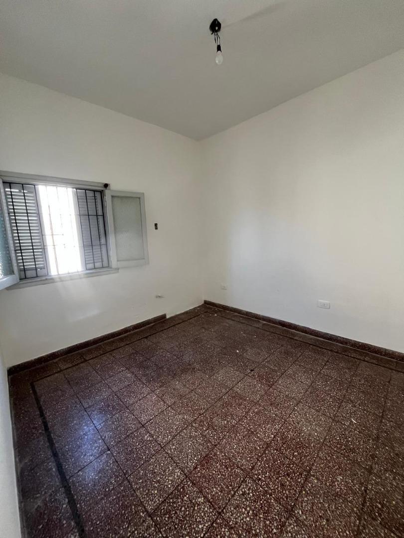 Depto Tipo Casa en Alquiler de 2 ambientes