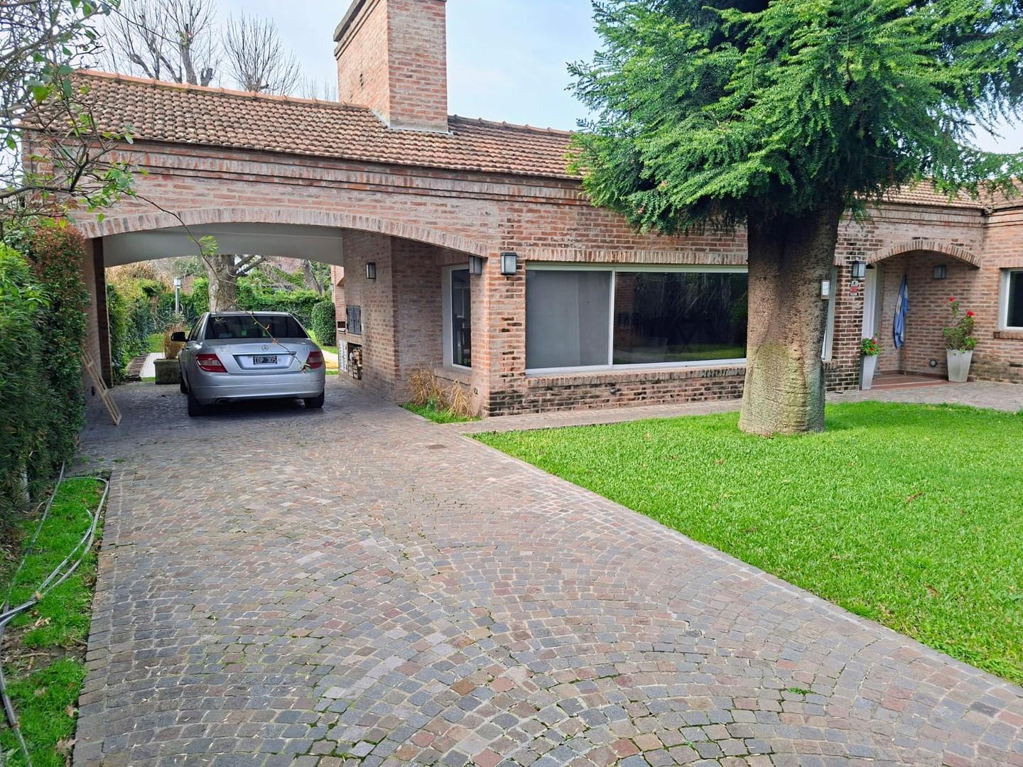 Casa en Venta de 4 dormitorios