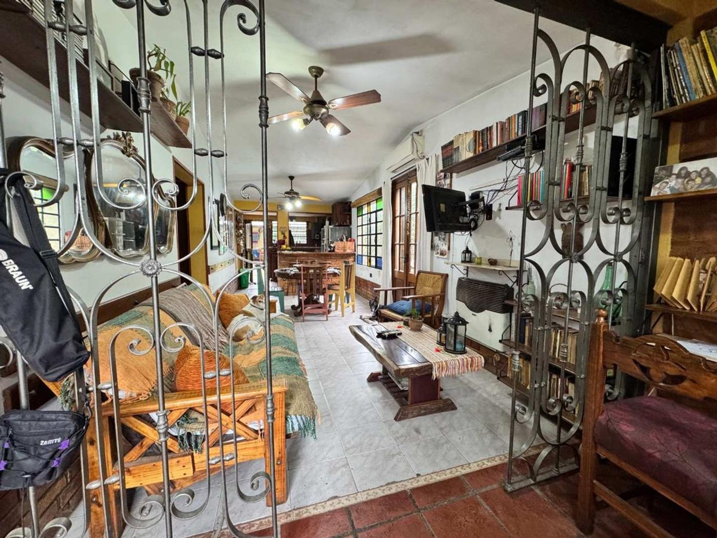 Casa 3 ambientes con 2 baños