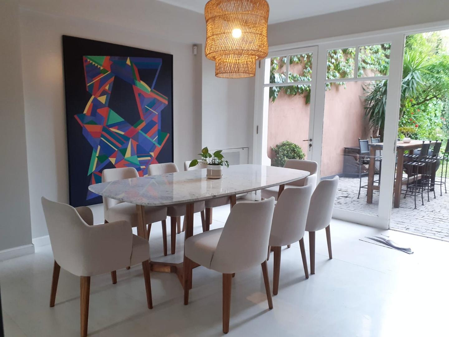 Casa 4 ambientes con 3 baños