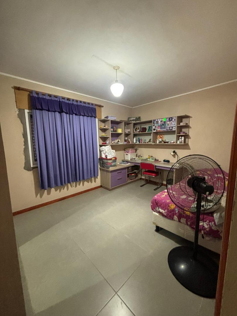 CASA DE 3 DORMITORIOS Y PISCINA EN GUADALUPE OESTE