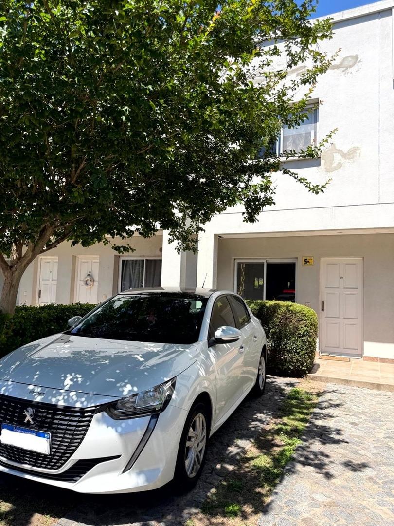 VENTA DÚPLEX 3 AMB. CONDOMINIO PELLEGRINI VILLAGE