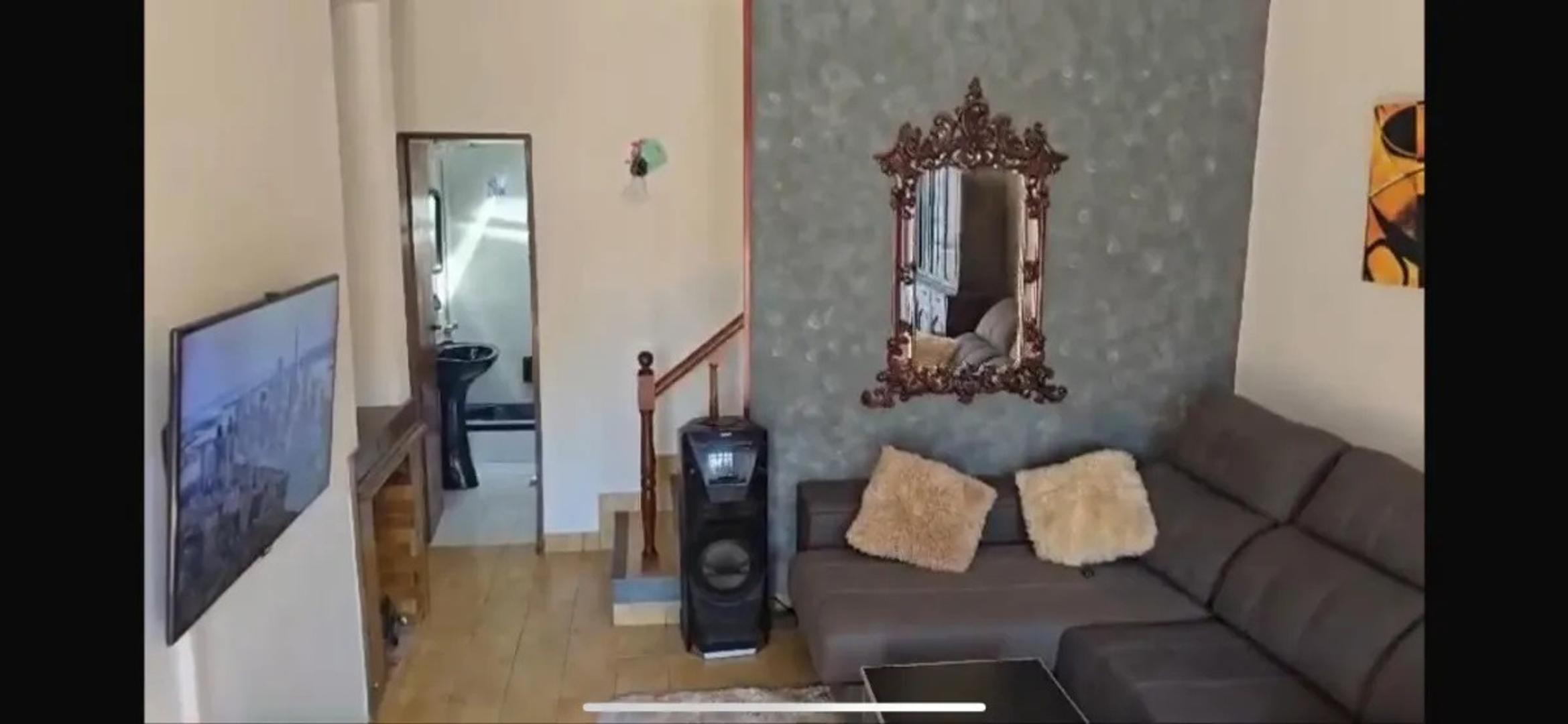 Depto Tipo Casa en Venta de 4 ambientes