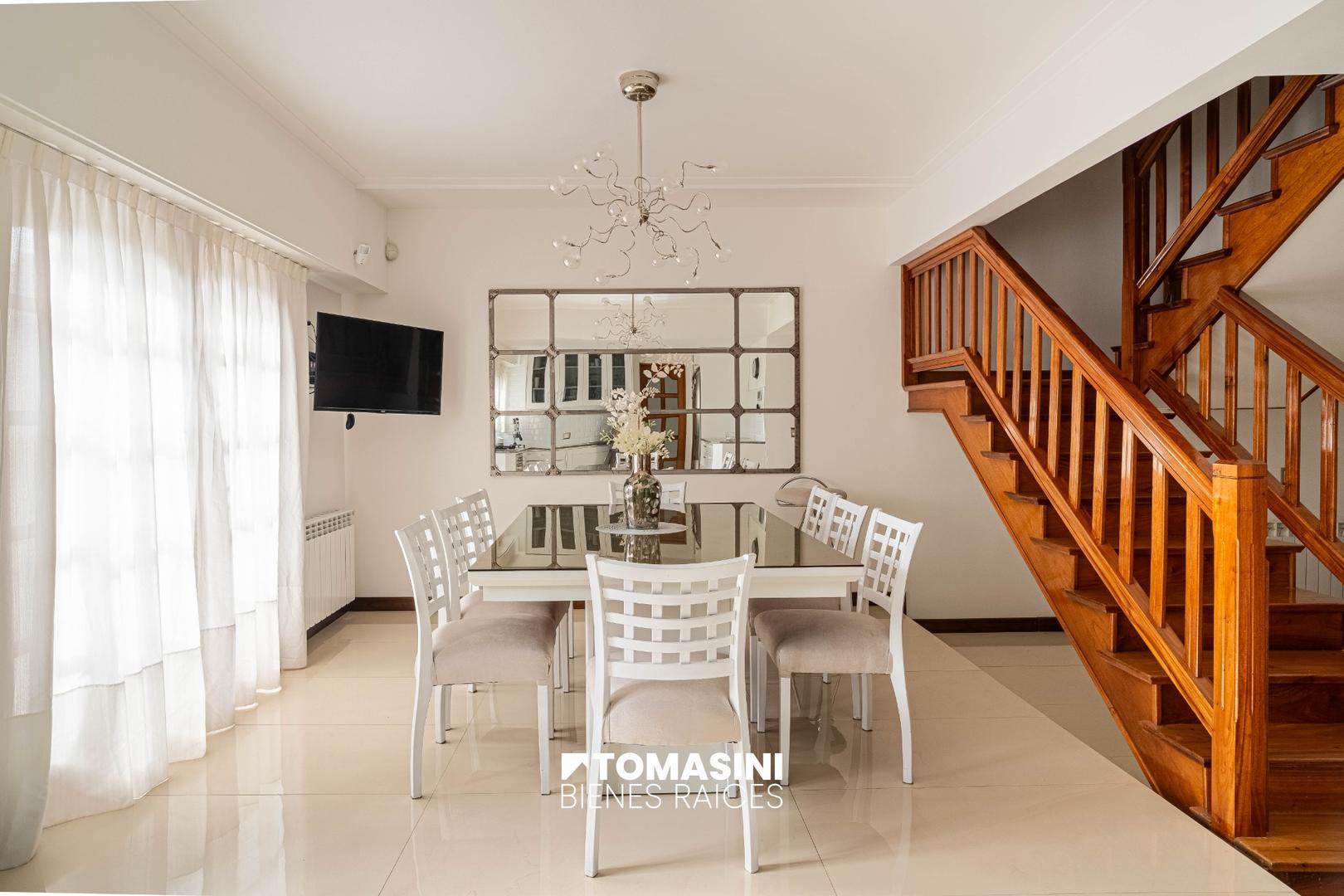 Casa en Venta con 1 cochera