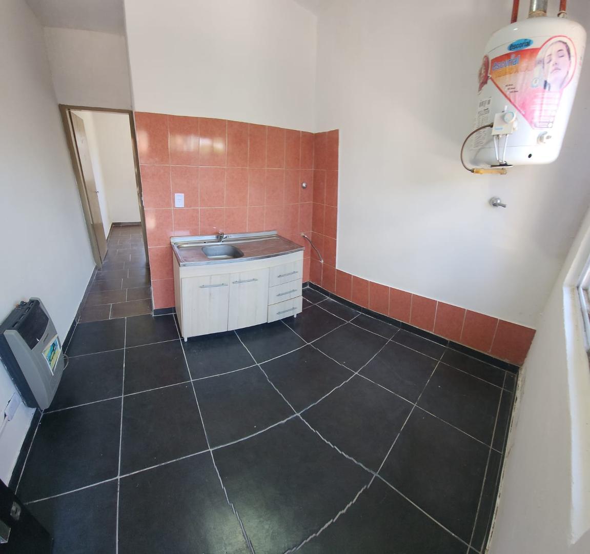 Depto Tipo Casa en Alquiler de 2 ambientes