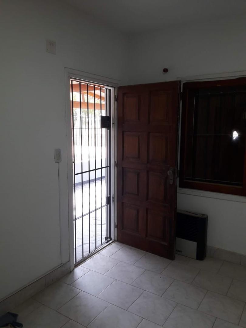 Venta Casa de 4 amb Barrio Etchepare
