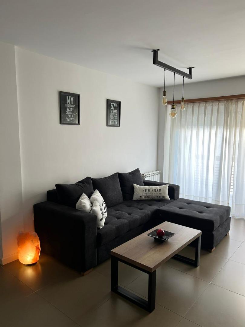 Departamento en Alquiler en Playa Grande, USD 800