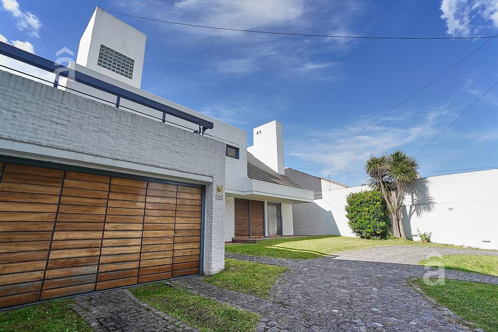 Martin Lange al 3700 entre Salta y Jujuy