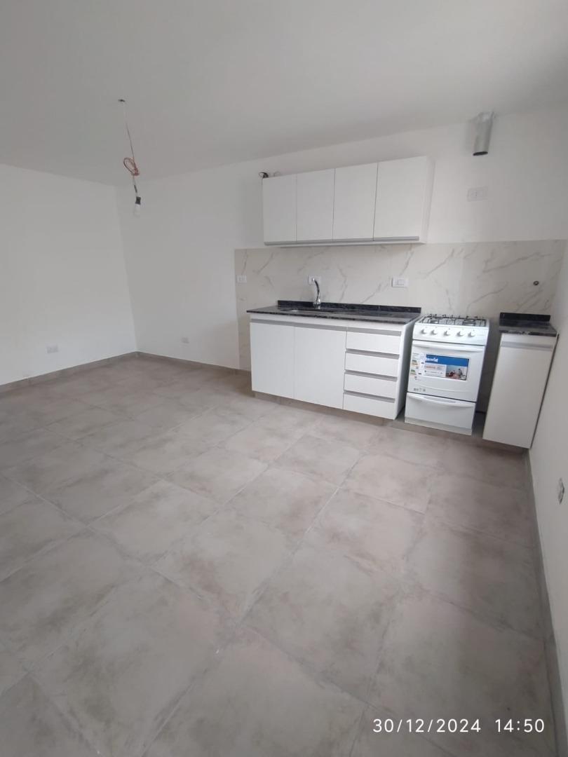 Depto Tipo Casa en Venta con 1 cocheras