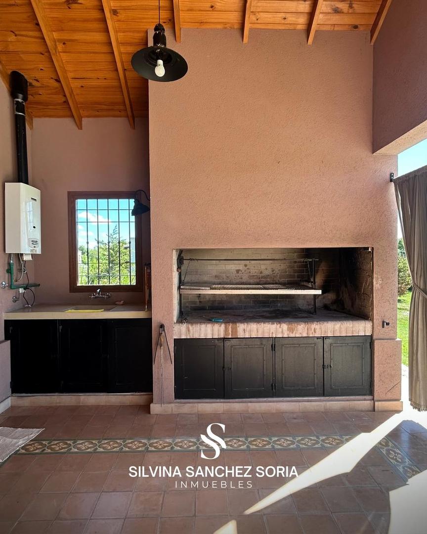 CHACRA 7 AMBIENTES EN VENTA HARAS EL MALACATE, EXALTACIÓN  DE LA CRUZ