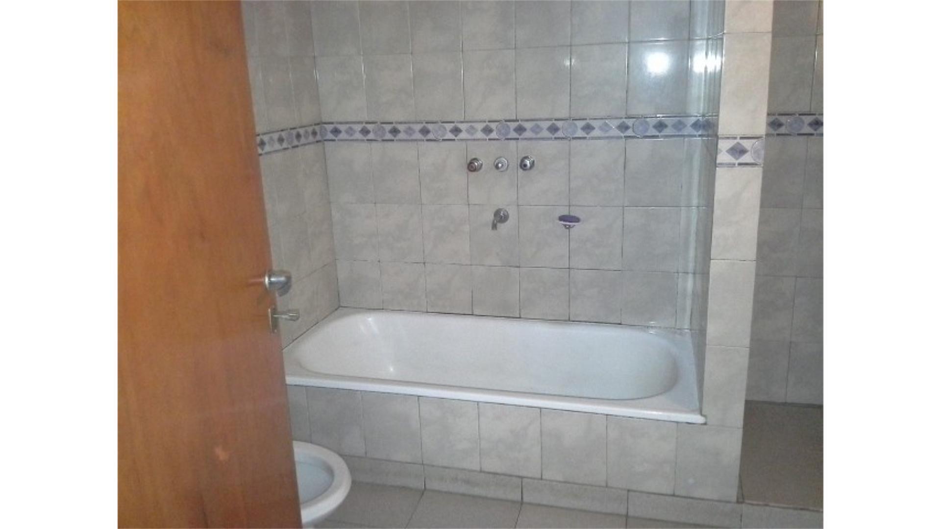 Depto Tipo Casa en Venta 6 años