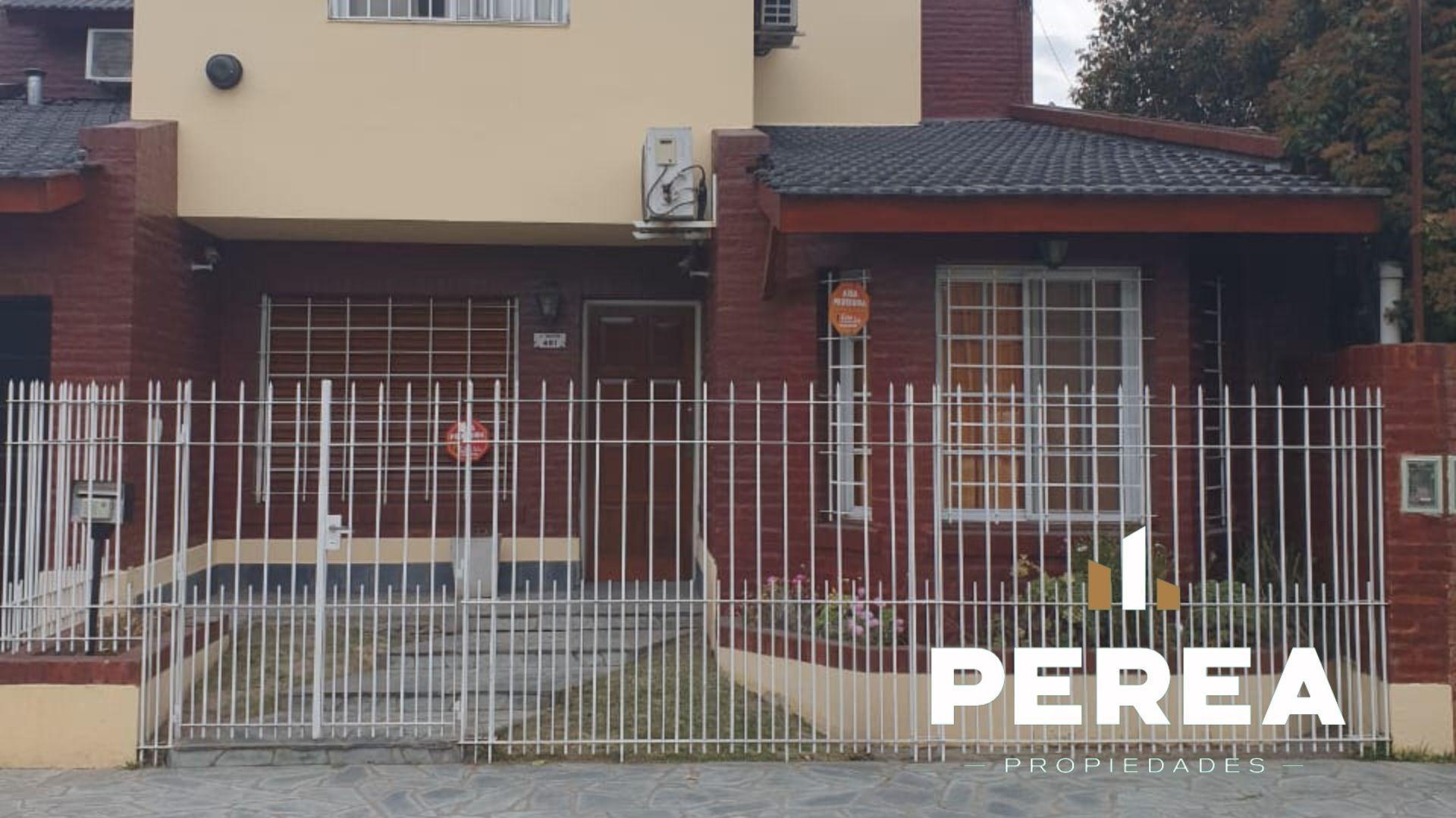 Chalet en calle Hipólito Yrigoyen