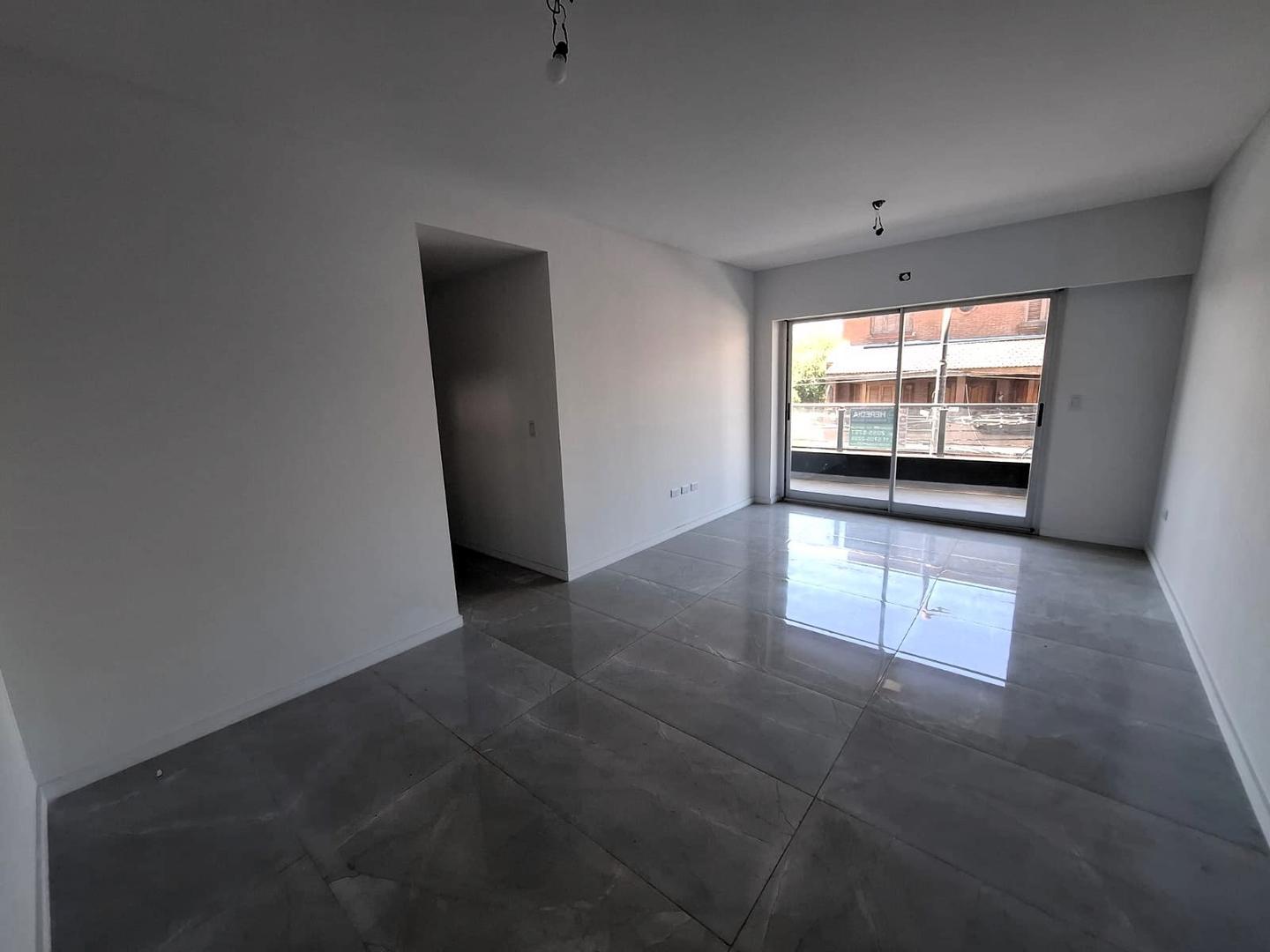 Av. Boulogne Sur Mer 1300, Piso 2