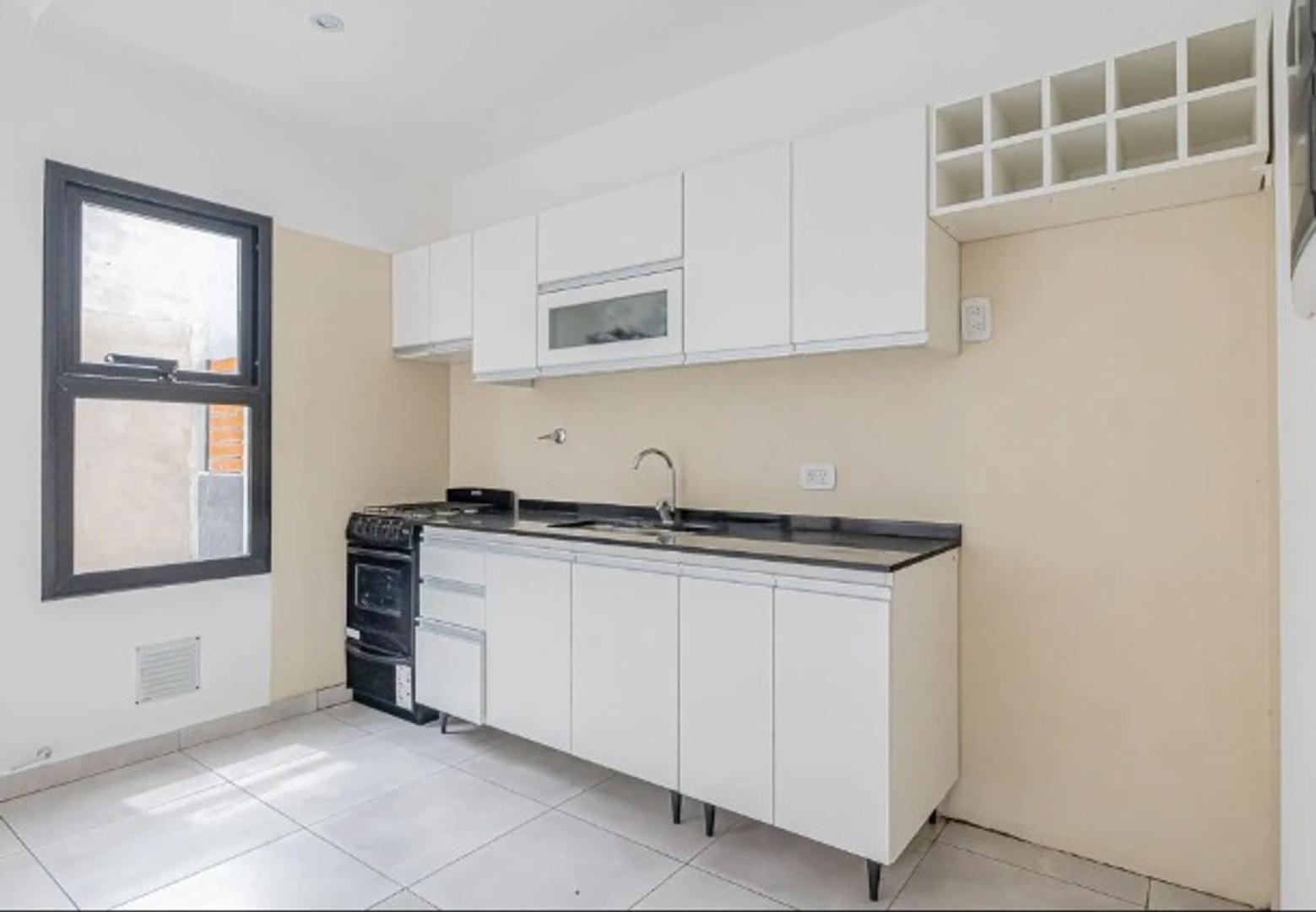 Depto Tipo Casa 3 ambientes con 2 baños