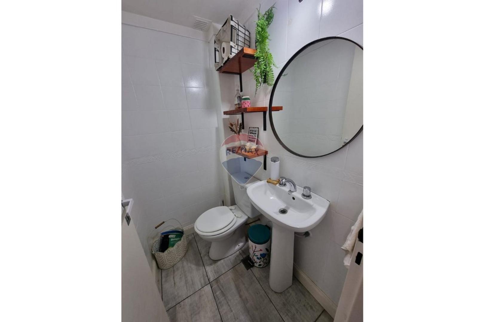 Casa 3 ambientes con 1 baño