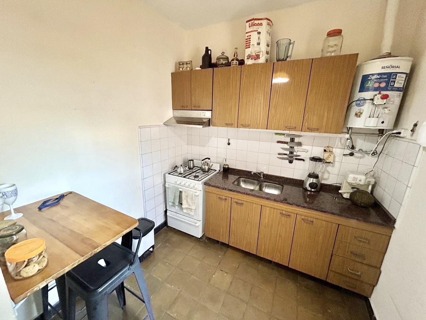 Casa 3 ambientes con 2 baños