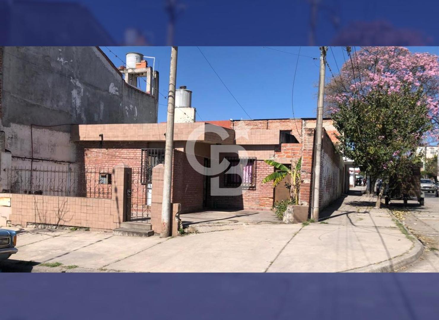 VENTA CASA - B° MARIANO MORENO