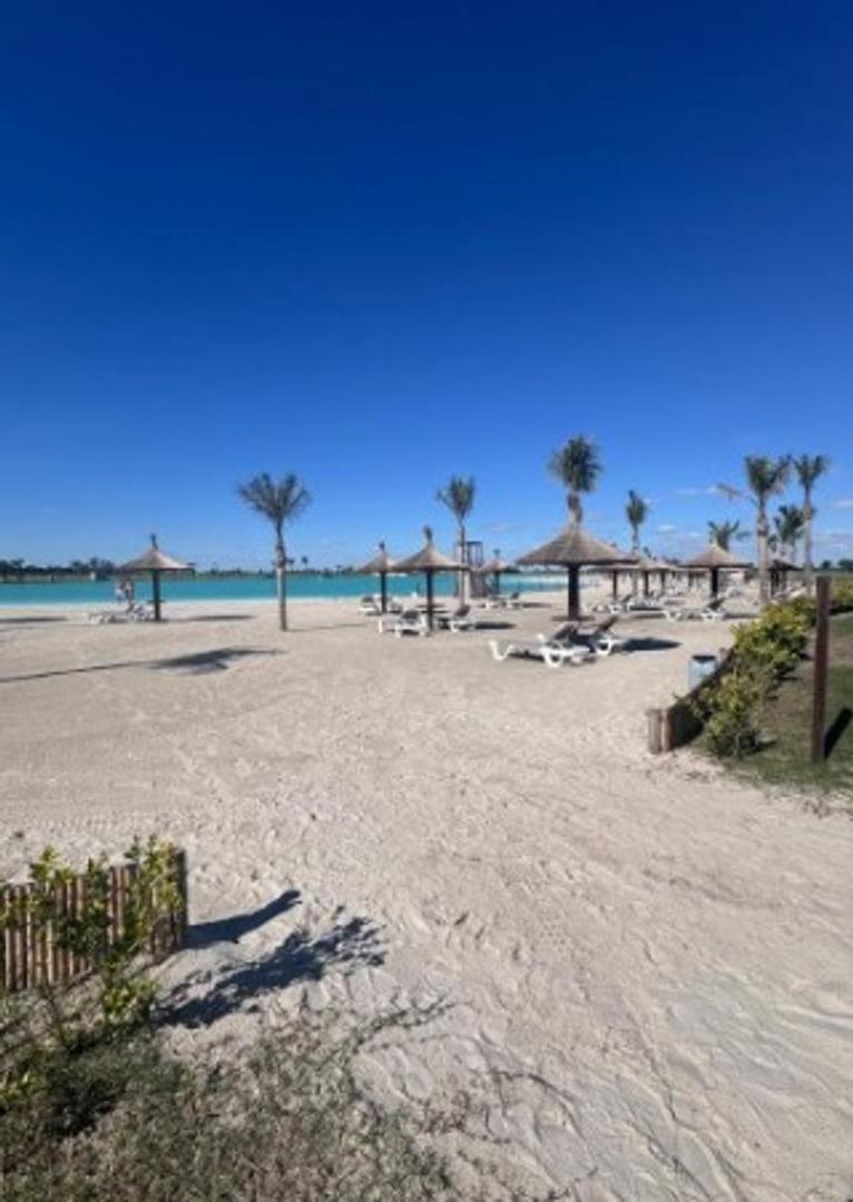 Terreno en Venta de 962,0 m2