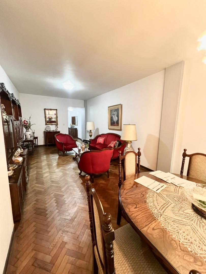 Venta 5 ambientes con dependencia de servicio en Recoleta