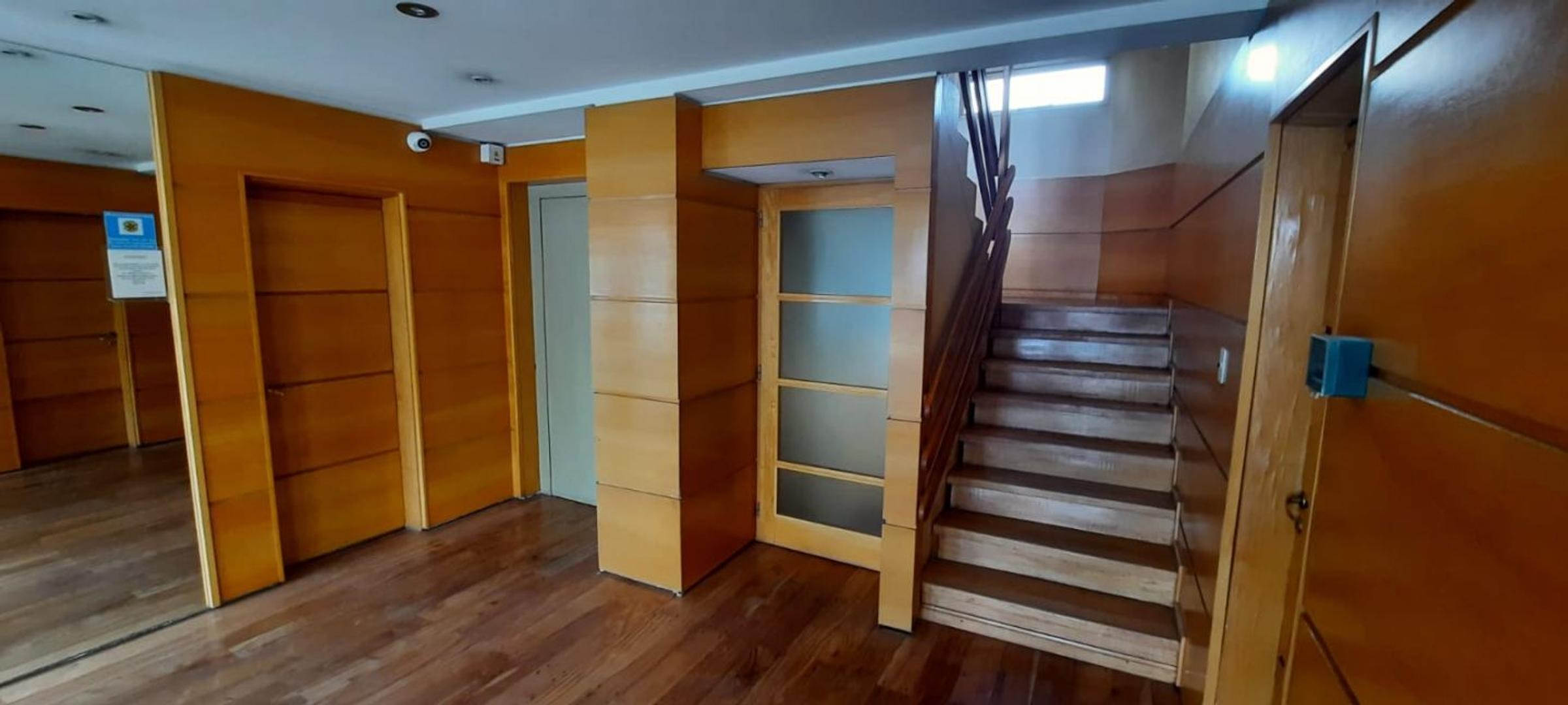 República de Italia 300, Piso 2