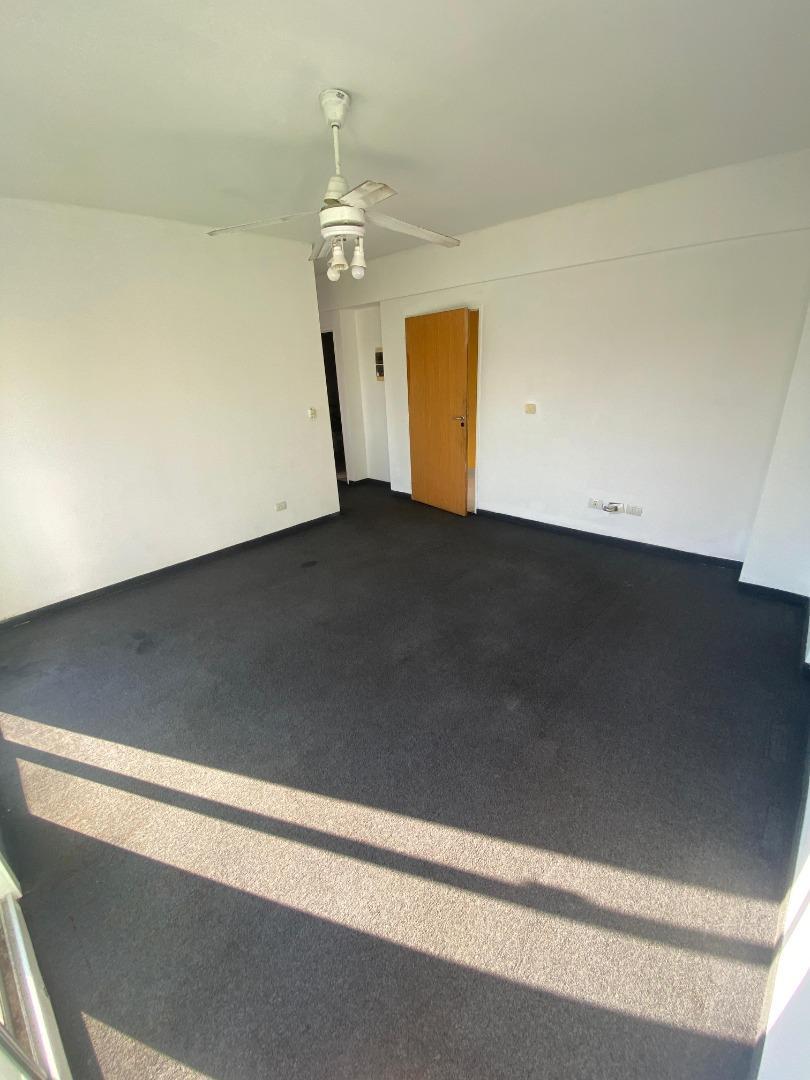 Alquiler. Oficina. Sin Expensas. Distrito Audiovisual.