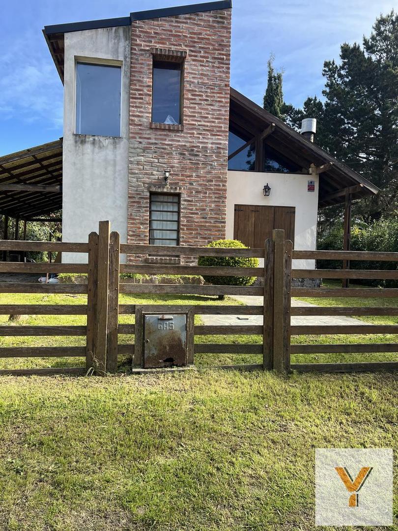 Casa en Venta - 2 Dormitorios 2 Baños - 220mts - Mar Del Plata