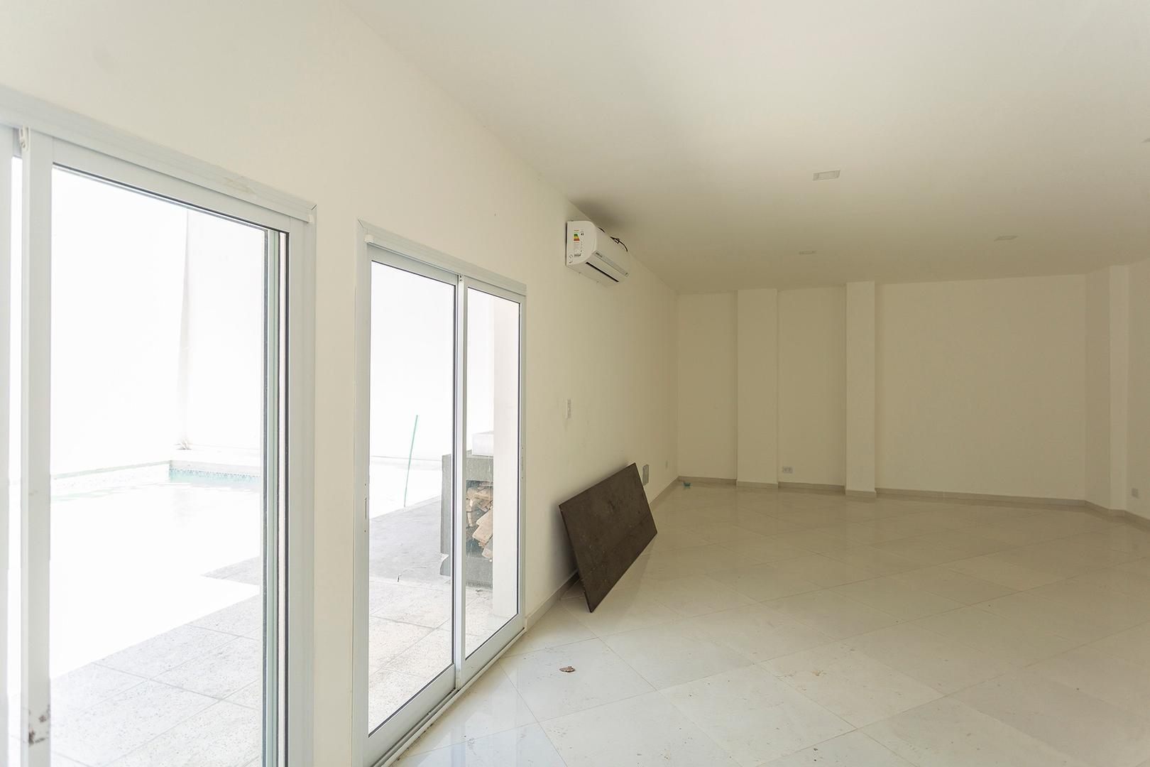 Departamento en Venta con 2 cocheras