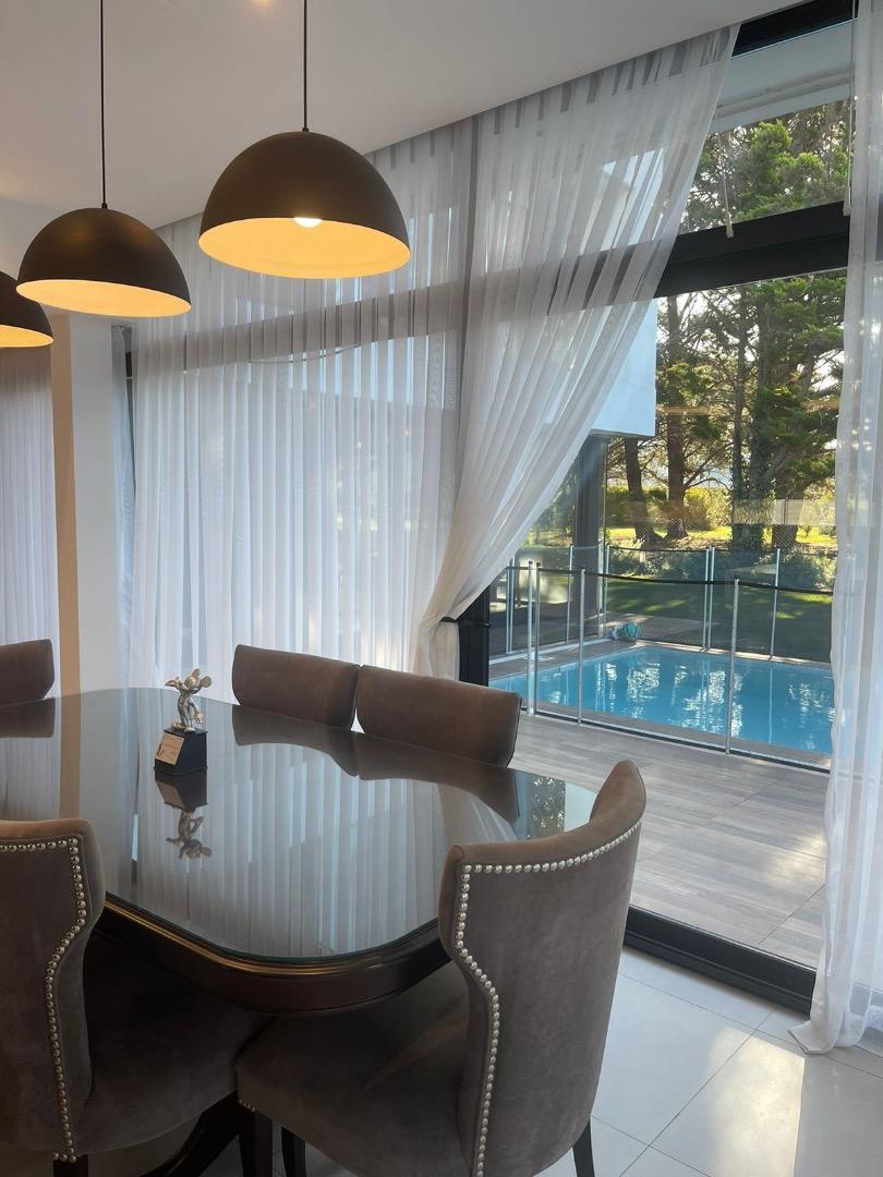 Espectacular casa 4amb c/gge y piscina climatizada