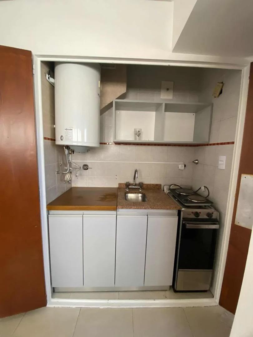 Departamento Alquiler Monoambiente gran balcón Recoleta