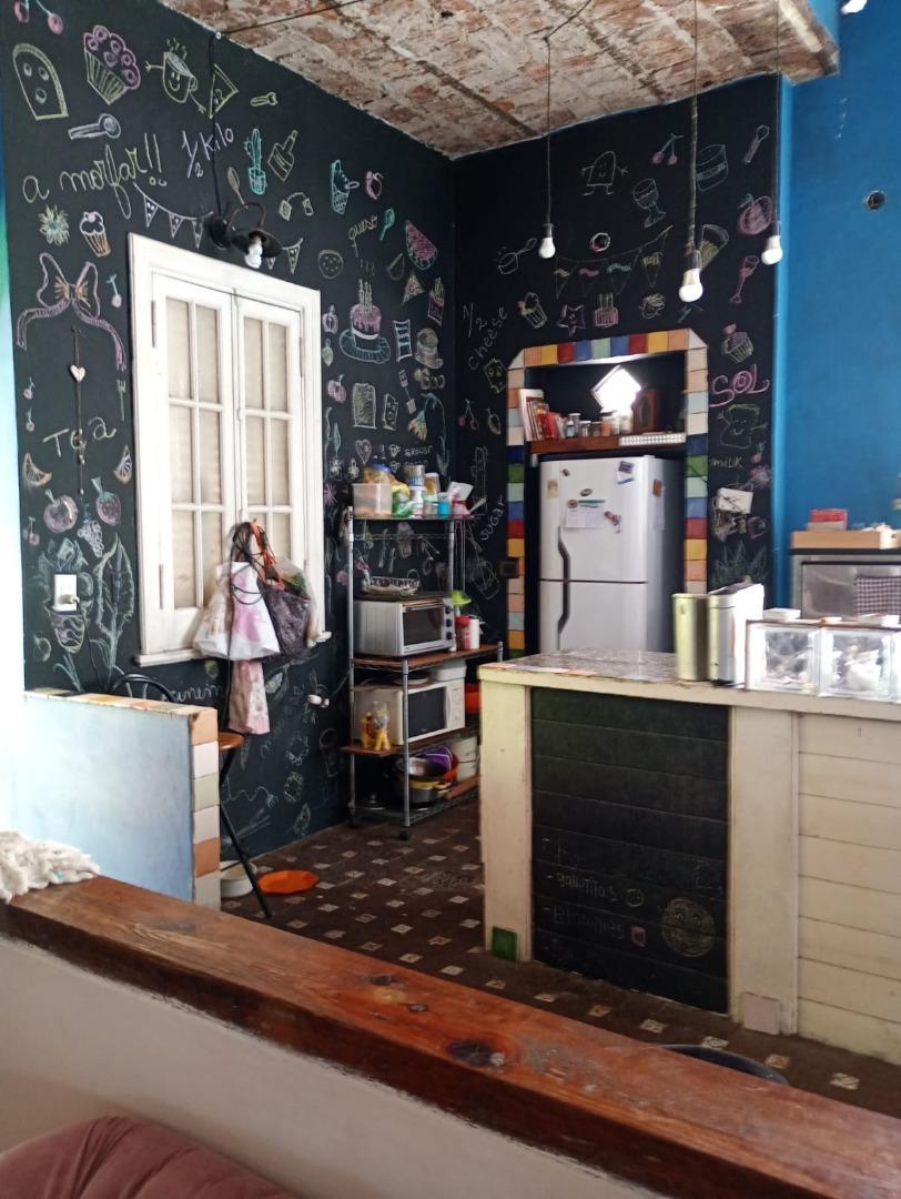 Casa en Venta con 3 cocheras