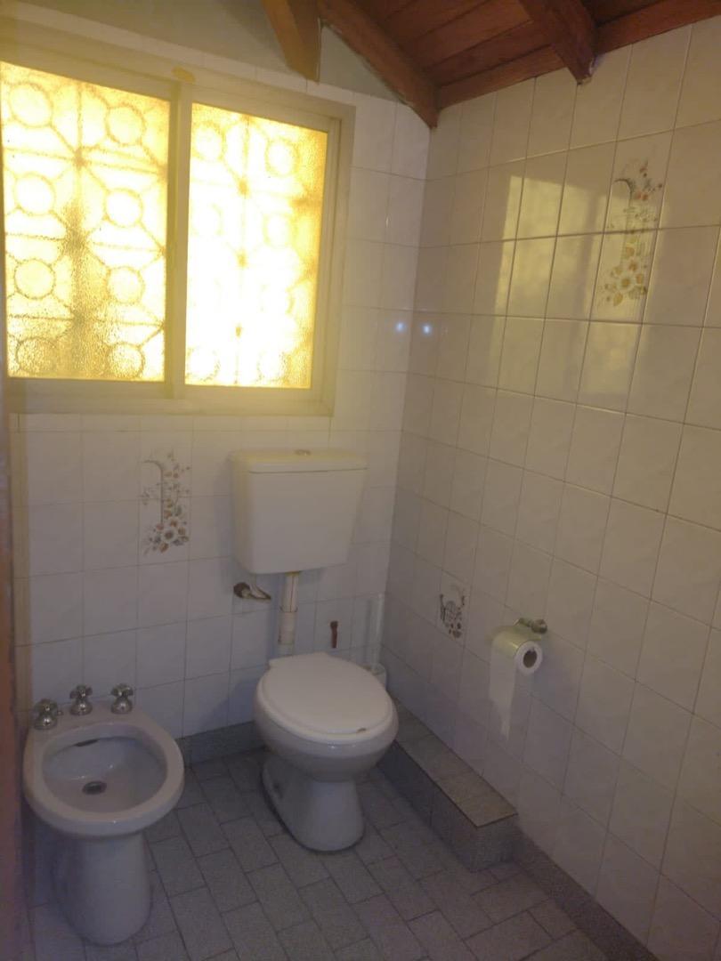 Depto Tipo Casa 5 ambientes con 3 baños