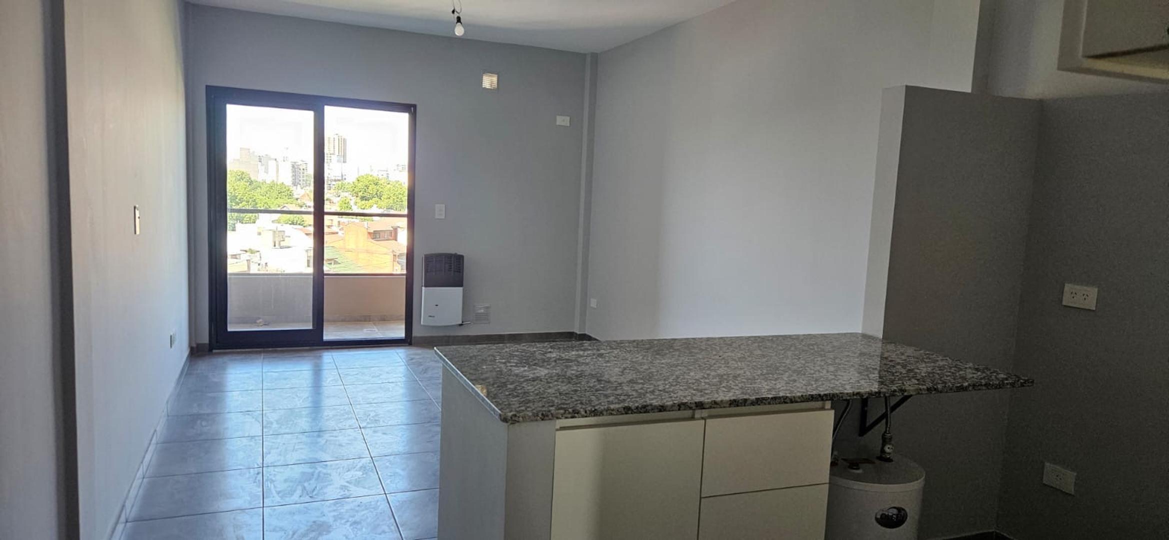 Asamblea 4000, Piso 5