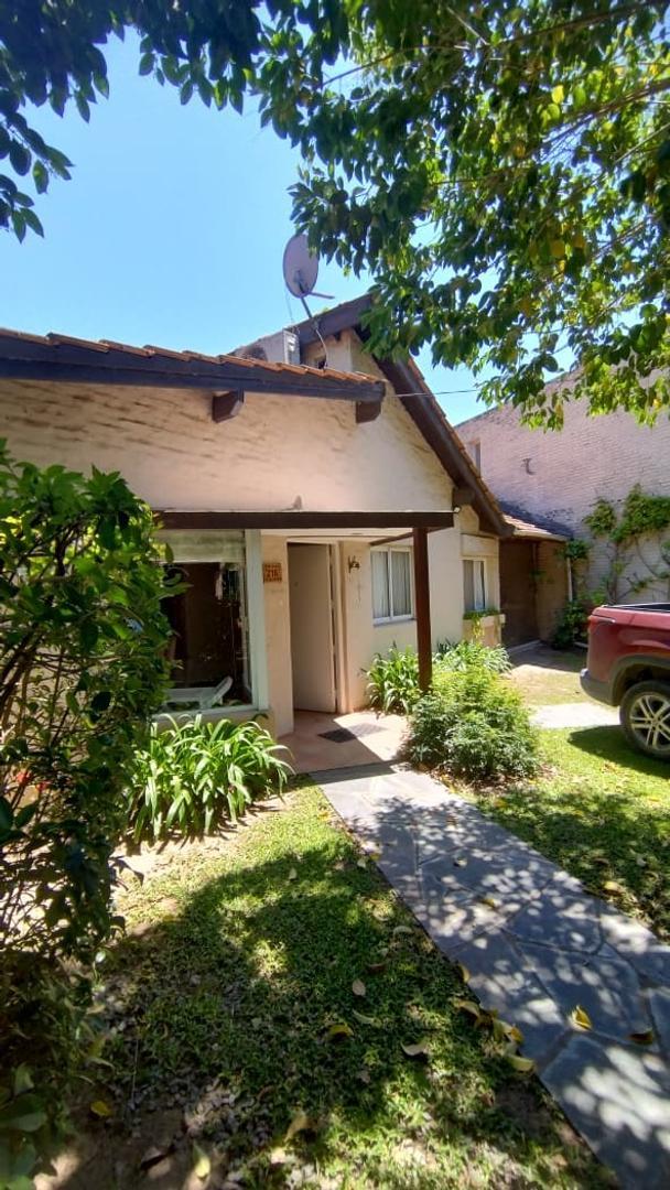 CASA EN ALQUILER, TRES AMBIENTES, BARRIO CERRADO LOS TRONCOS