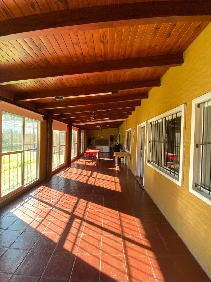 Casa 3 ambientes con 2 baños