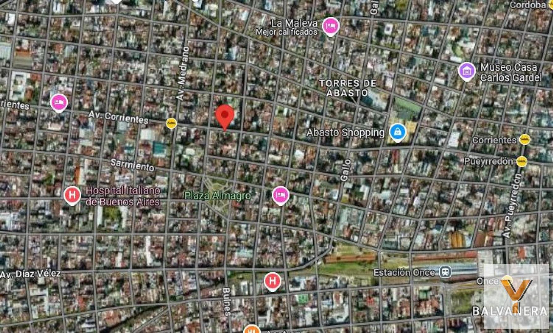 Avenida Corrientes e/ Bulnes y Jerónimo Salguero