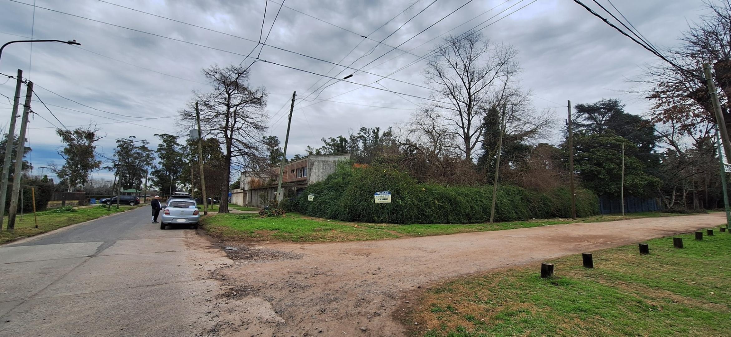 LOTE EN ESQUINA A METROS DE ESPORA - CON ESCRITURA