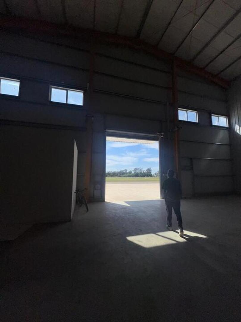 Alquiler Ecoparque Nave de deposito para uso logistico e industrial de termopanel. 1000m