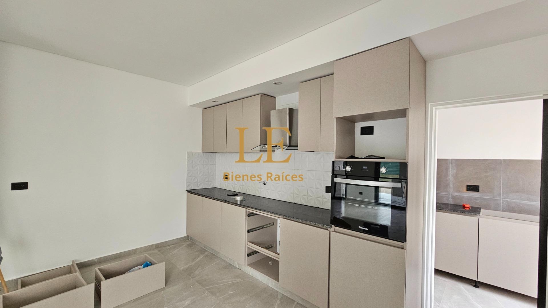 Casa en Venta al Este