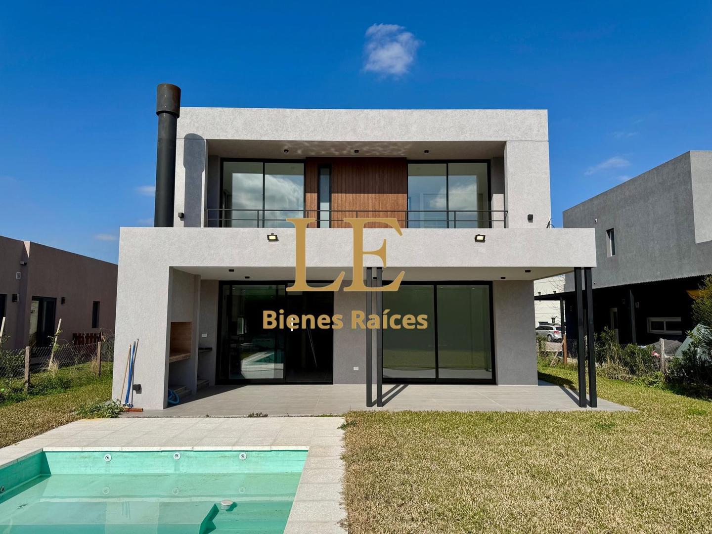 VENTA CASA EN ARAUCARIAS PUERTOS DEL LAGO